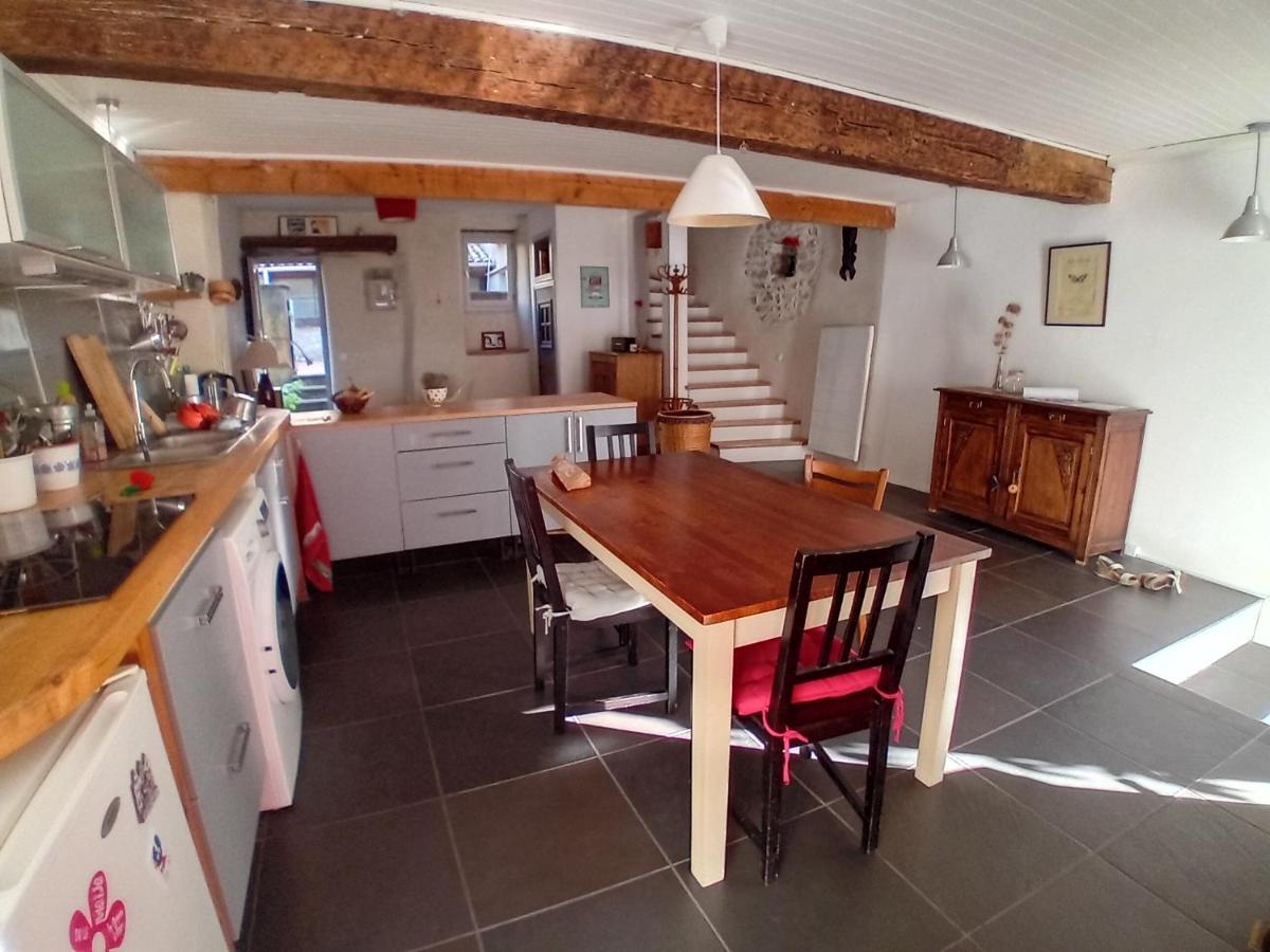 Maison De Village Bourdeaux Buitenkant foto